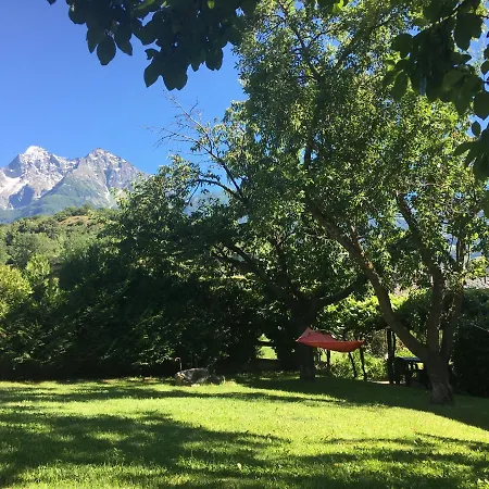 Stunning Panoramic Views From Modern Two Bedroom Apartment Aosta