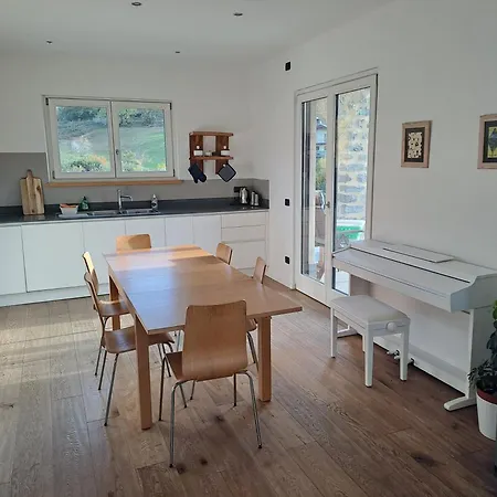 Apartamento Stunning Panoramic Views From Modern Two Bedroom Aosta