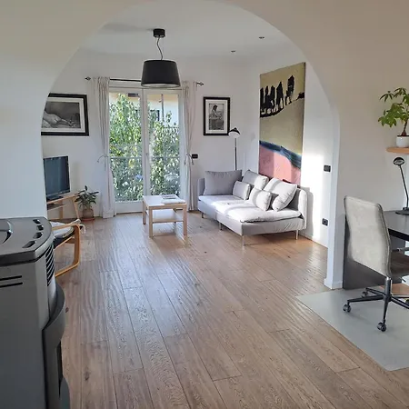 Apartment Stunning Panoramic Views From Modern Two Bedroom *