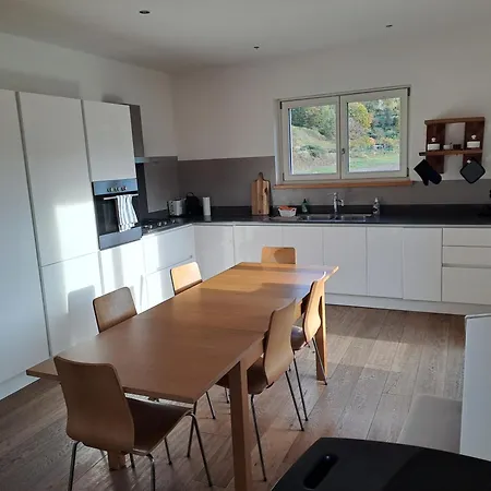 Apartament Stunning Panoramic Views From Modern Two Bedroom *
